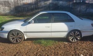 Hallan abandonado vehículo hurtado