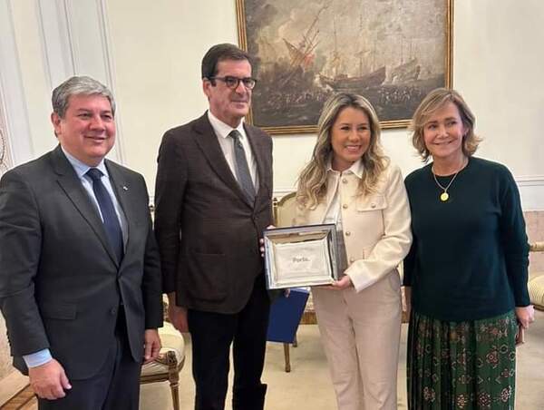 Senatur trabaja en intercambio de experiencias con autoridades turísticas de Porto - .::Agencia IP::.