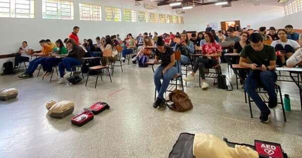 Diario HOY | Para salvar vidas: capacitan a universitarios en técnicas de RCP