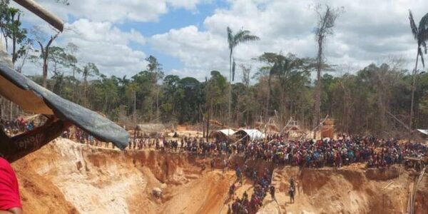 Derrumbe de una mina en Venezuela deja al menos 15 muertos y 11 heridos