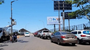 Concejales de Alto Paraná declaran persona no grata a funcionario de Aduanas