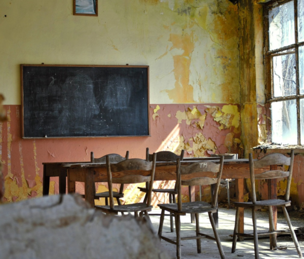 PADRES SE MOVILIZAN EN TODO EL PAÍS PARA ARREGLAR ESCUELAS - La Voz del Norte