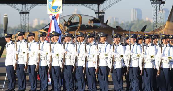 La Nación / La Fuerza Aérea Paraguaya celebra sus 101 años de vida institucional