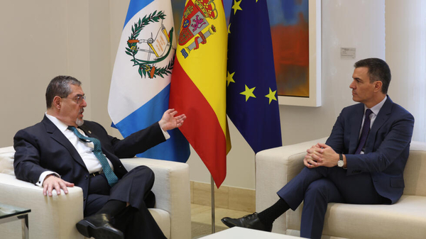 El rey de España recibe a Arévalo y elogia la "determinación" del pueblo guatemalteco - .::Agencia IP::.