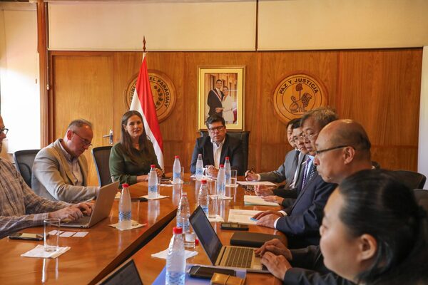 Prevén inversión de USD 30 millones en Paraguay para la fabricación de buses eléctricos - MarketData