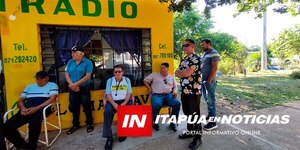 TAXISTAS CELEBRAN IMPUESTOS CONTRA CONDUCTORES DE UBER Y BOLT - Itapúa Noticias