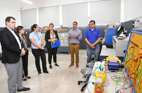 Avanza la modernización de laboratorios de bachilleratos técnicos - .::Agencia IP::.