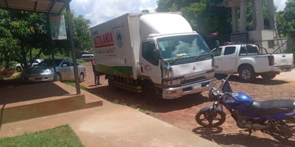 Asaltan a empleados de Lactolanda en Presidente Franco; hay un herido