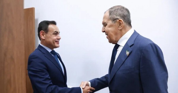 Lezcano se reúne en Brasil con Blinken y Lavrov y despliega la "diplomacia pragmática" de Peña