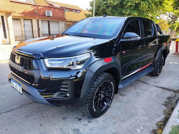 Detienen a policía a bordo de una camioneta robada en Brasil - Megacadena - Diario Digital