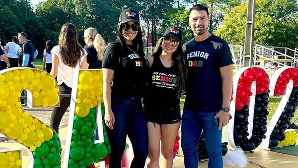 Gloria Vera y Julio Cáceres, felices con el "UPD" de su hija
