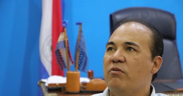 Entre sillazos y empujones, Dionisio frustra la sesión del PLRA y peligra la convención de Fleitas