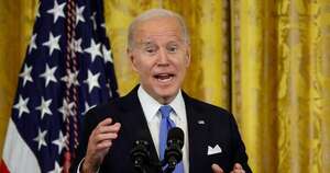 La Nación / Putin se burla de los insultos proferidos en su contra por Biden