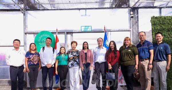 La Nación / Delegación de Taiwán se interesa en la floricultura