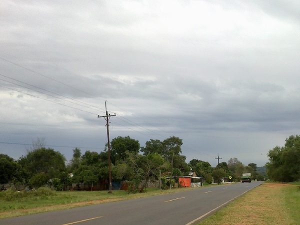 Combinación de calor y lluvias para iniciar el fin de semana - La Tribuna
