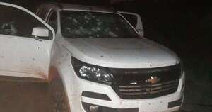 La Nación / Ataque entre narcos dejó un muerto y un vehículo acribillado