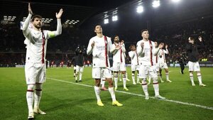 El Milan sufre más de lo previsto para sellar su billete a octavos