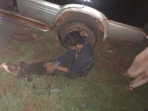INTENTABA HURTAR EN UN VEHÍCULO Y VECINOS LO REDUJERON EN ENCARNACIÓN - Itapúa Noticias