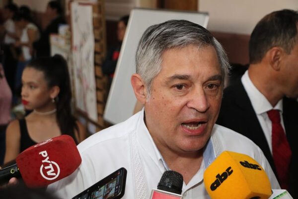 Inicio de clases: La prioridad de este año es la lectoescritura, que los niños entiendan lo que leen - El Trueno