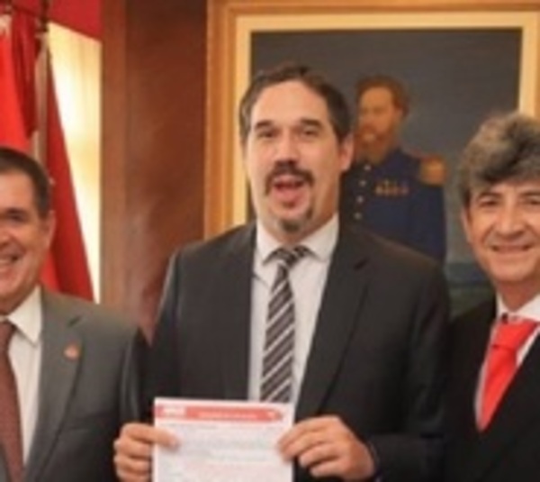 Exliberal se pasó a HC y ya le dieron un cargo en la Procuraduría - Paraguay.com