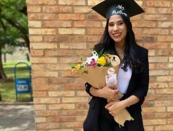 “Me dispararon en la cara después de robarme y manosearme”, relata joven asaltada en un parque público · Radio Monumental 1080 AM