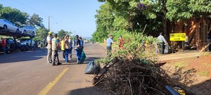 Eliminan criaderos de mosquitos en el paso Encarnación - Posadas