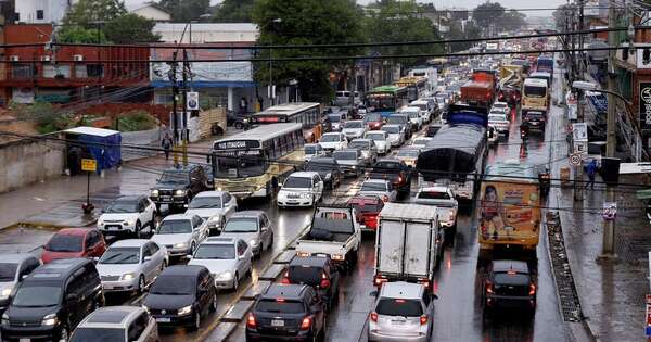 Diario HOY | Reinicio de clases más 500.000 vehículos que entran por día a Asunción, es igual a caos en el tránsito