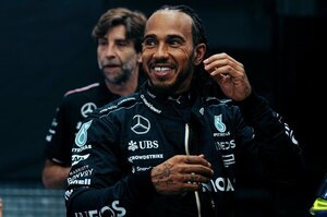 Versus / Hamilton quiere "empezar un nuevo capítulo" con Ferrari en 2025