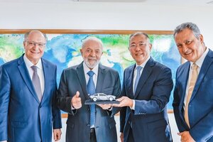 Lula da Silva anuncia que el grupo Hyundai invertir谩 1.100 millones de d贸lares en Brasil - Revista PLUS