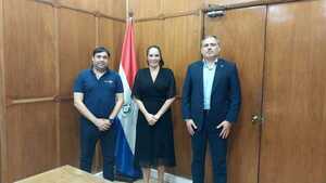 Gneiting solicita al MOPC mejoramiento de caminos vecinales en Carmen del Paraná