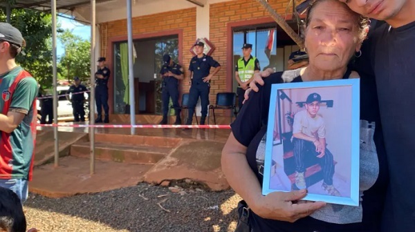 Fiscal trata de “circo barato” a protesta de familiares por muerte de motociclista