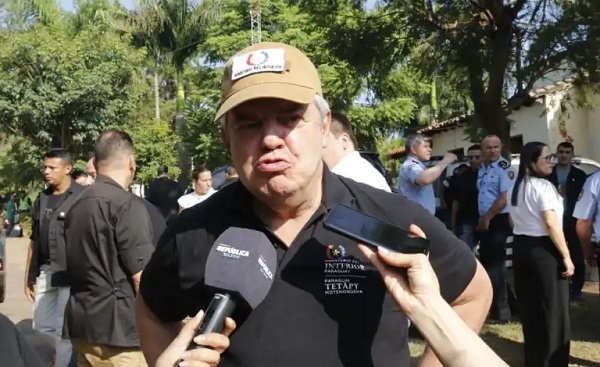 Riera elogia a la Policía: “es extraordinaria y está en todos lados”