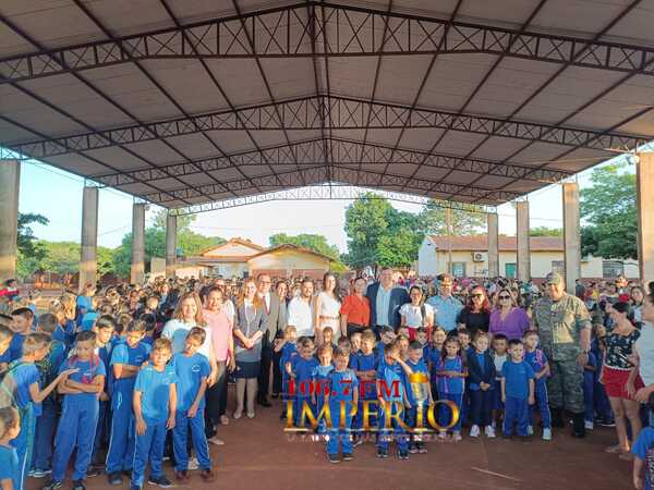 Inició el año lectivo 2024 con un acto en la Escuela y Colegio Rebeca Fortunata Alen - Radio Imperio 106.7 FM