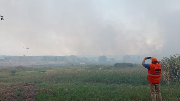 Precipitaciones apaciguaron levemente incendio forestal entre Luque y San Bernardino - Megacadena - Diario Digital
