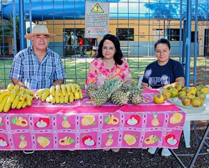UPE realiza feria de frutas cultivadas en “Huertas Urbanas” | DIARIO PRIMERA PLANA