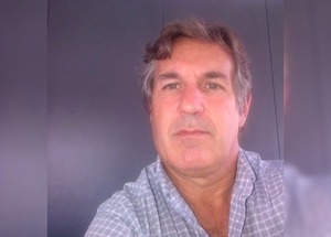 Argentina designa a Alfonso Pe帽a como nuevo director de la hidroel茅ctrica Yacyret谩 - Revista PLUS