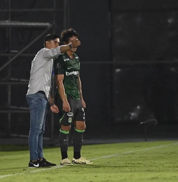 El técnico de Atlético Nacional renuncia por "motivos de seguridad" - Fútbol Internacional - ABC Color