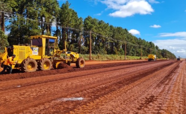 Avanza construcción del primer lote de la ruta Puerto Indio