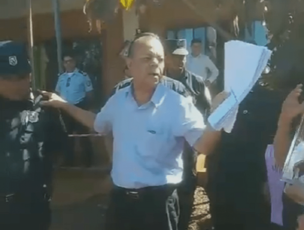 Fiscal explica por qué trató de “circo barato” manifestación de familiares pidiendo justicia por muerte de su hijo · Radio Monumental 1080 AM