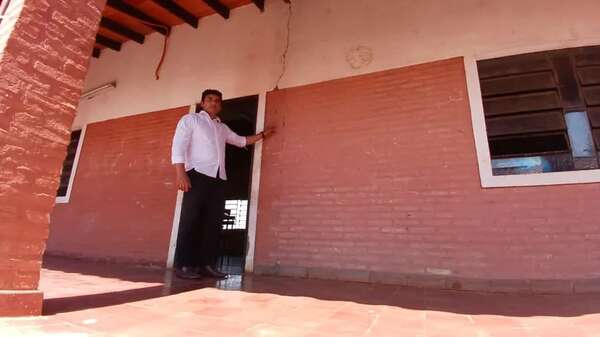 Colegio Nacional de R.I. 3 Corrales inicia las clases con dos aulas clausuradas - Nacionales - ABC Color