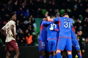 El Lyon prosigue su escalada tras encadenar su cuarta victoria consecutiva - Fútbol Internacional - ABC Color