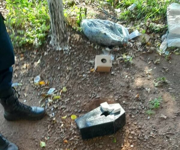 Encuentran en la calle cajón de angelito