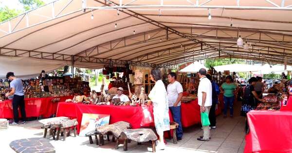 La Nación / Asunción celebra el Día de la Mujer Paraguaya