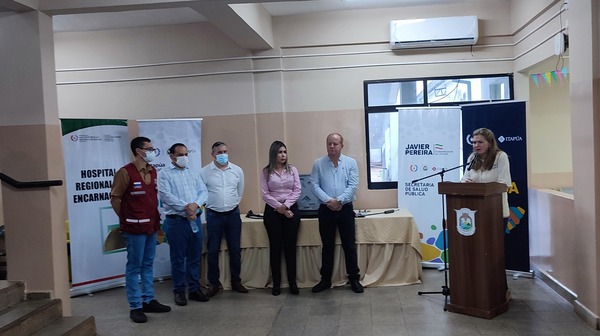 Entregan tubo de video colonoscopia adulta en Hospital Regional de Encarnación