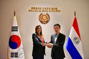 Kattya González es recibida también por el embajador de Corea - Política - ABC Color