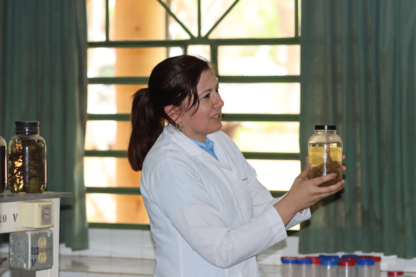 Científicas de la UNA resaltan el invaluable aporte de las mujeres en la generación de conocimiento - .::Agencia IP::.