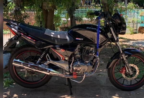 Asaltantes despojan de su moto a un joven trabajador | 1000 Noticias