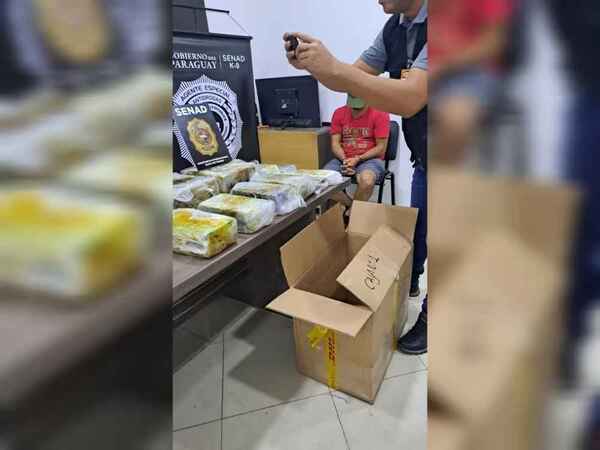 Arrestan a repartidor de agua por carga de cocaína detectada en el aeropuerto