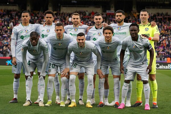Versus / Barcelona golea al Getafe, que tuvo como titular a Omar Alderete