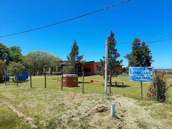 ¡Ndesapature! Amenazó ndajeko a una profe con destornillador para que no aplace a su hijo